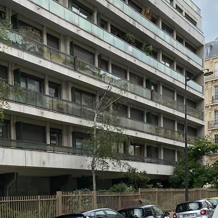 Un Bijou De 120 M Paris